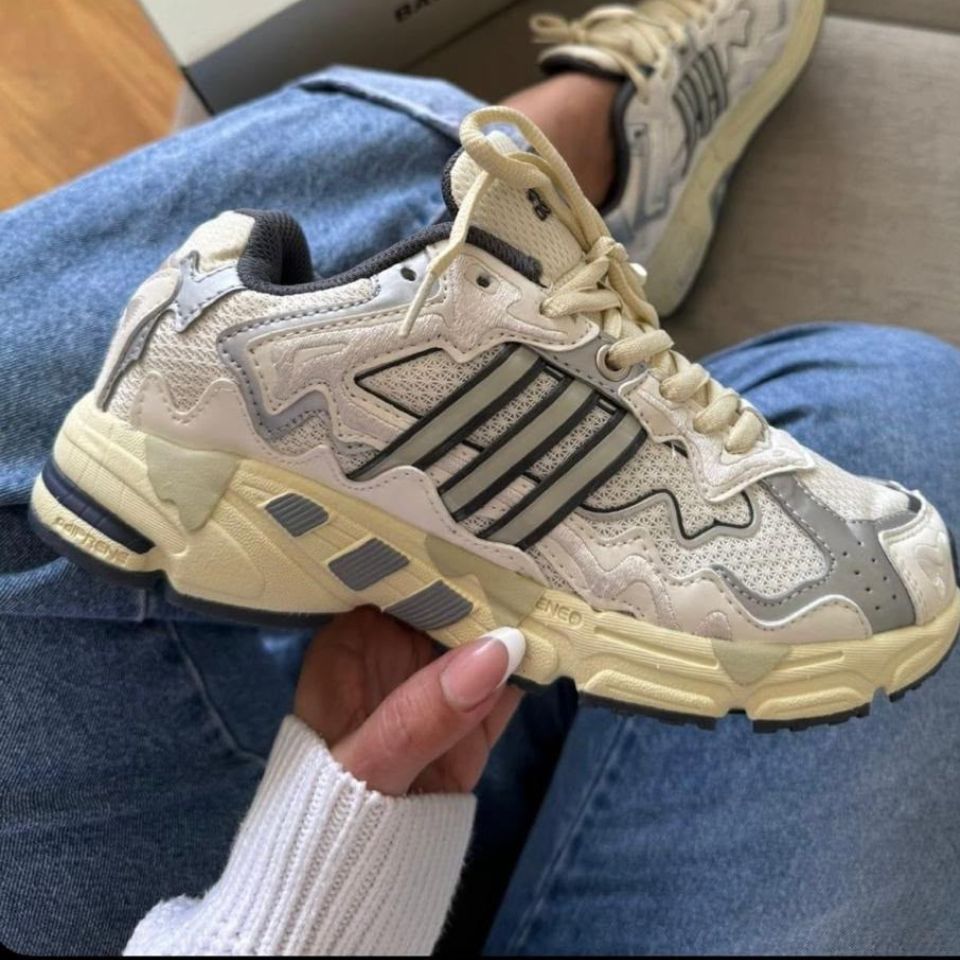 ADIDAS RESPONCE L X BAD BUNNY