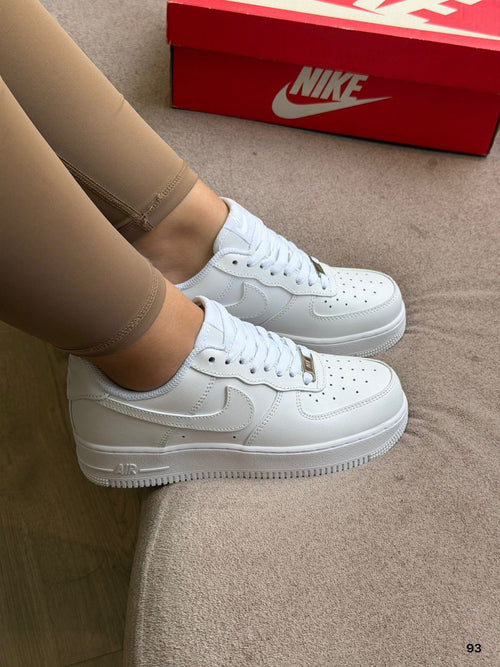 NIKE AF1