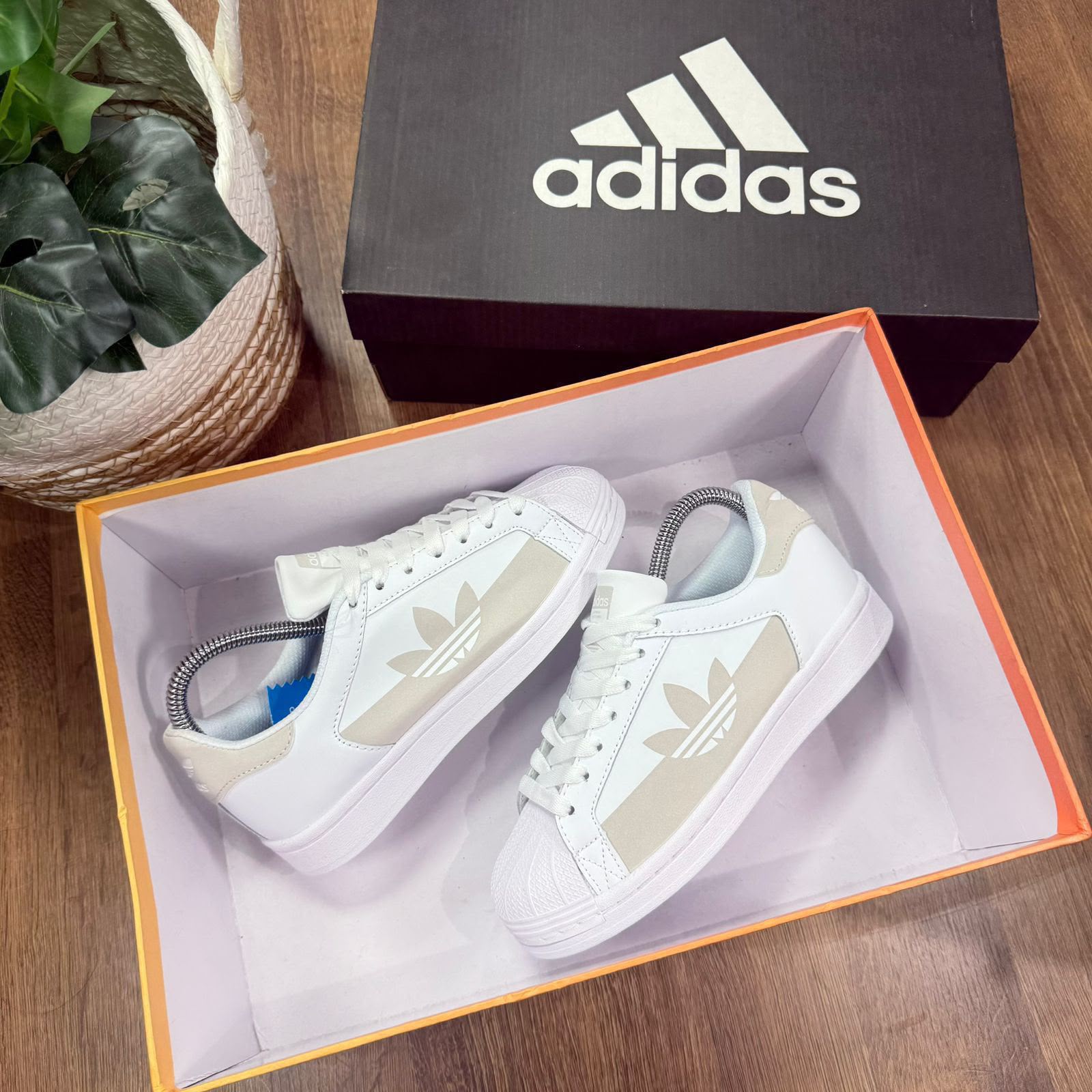Adidas superstar mata blanco
